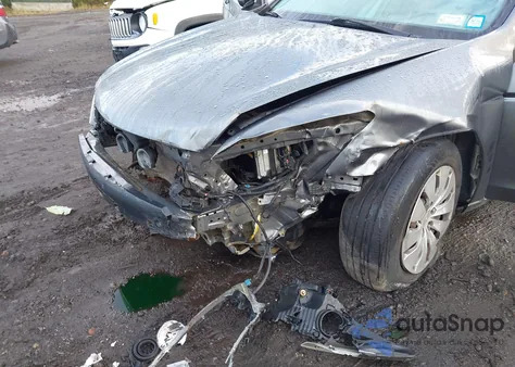 2009 Honda Accord 2.4 Lx z USA, uszkodzony, nr VIN 1HGCP26389A055987